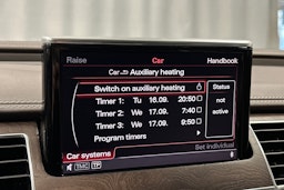Punainen Audi A8 2011 kuva 29.