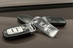 Punainen Audi A8 2011 kuva 37.