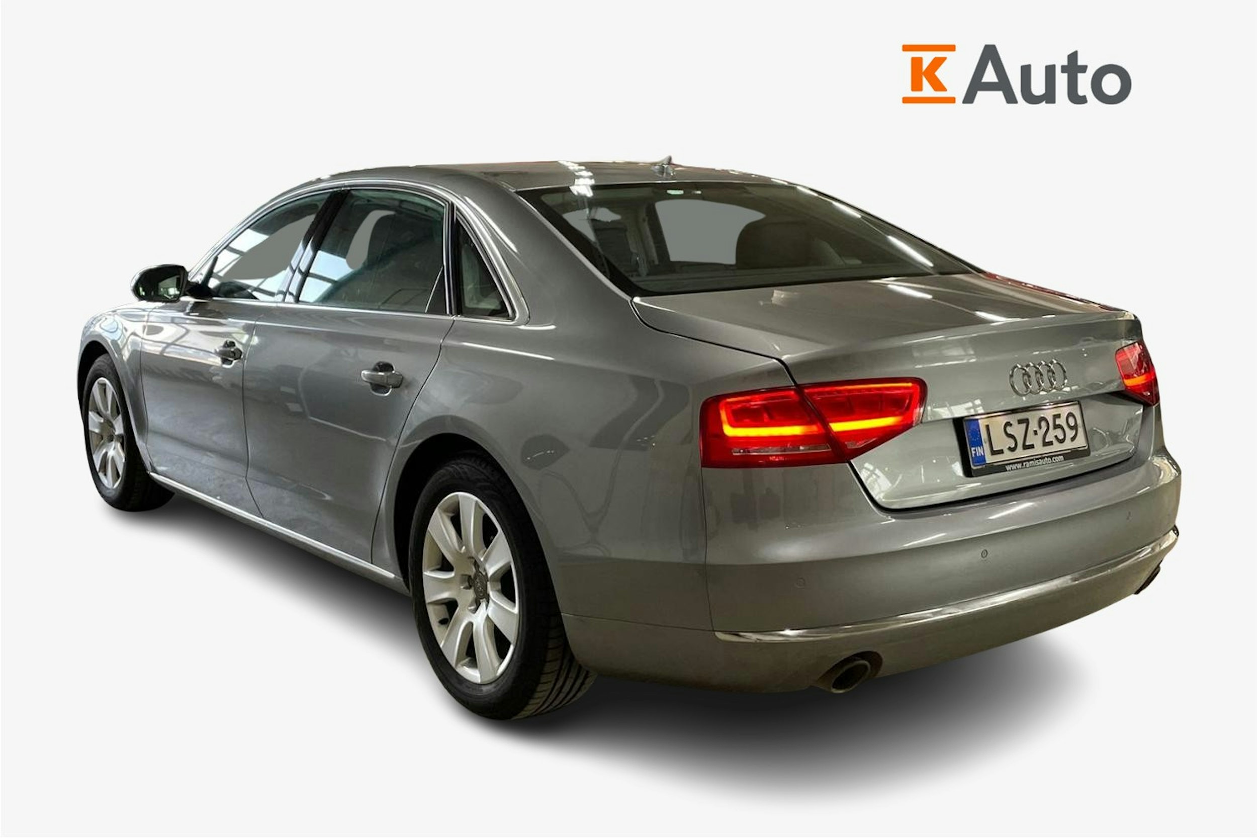 harmaa Audi A8 2013 kuva 2.