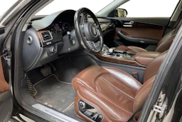 musta Audi A8 2014 kuva 3.