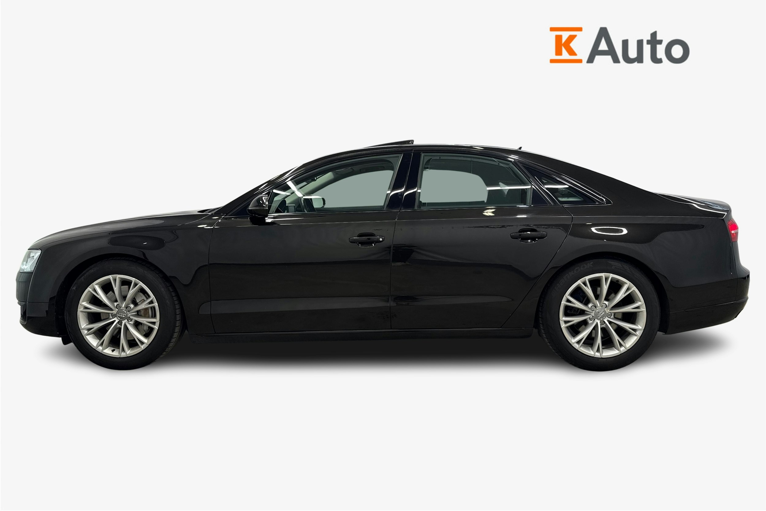 met. ruskea (tumma) Audi A8 2014 kuva 6.
