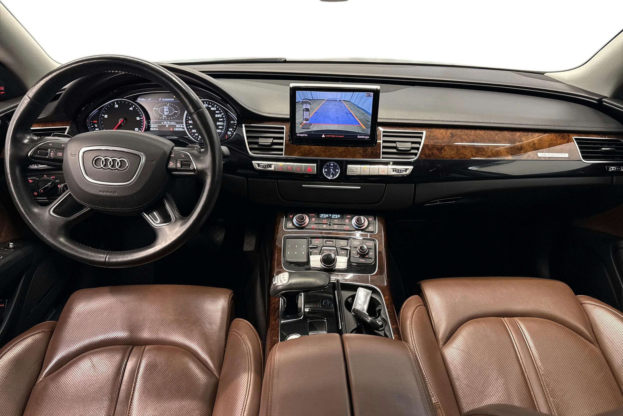 met. ruskea (tumma) Audi A8 2014 kuva 9.