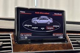 met. ruskea (tumma) Audi A8 2014 kuva 22.