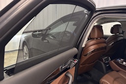 met. ruskea (tumma) Audi A8 2014 kuva 34.