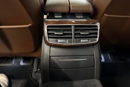 met. ruskea (tumma) Audi A8 2014 kuva 36.