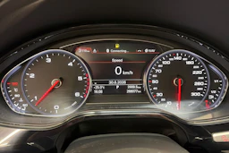 musta Audi A8 2015 kuva 19.