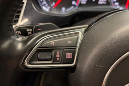 musta Audi A8 2015 kuva 20.
