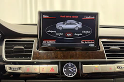musta Audi A8 2015 kuva 28.