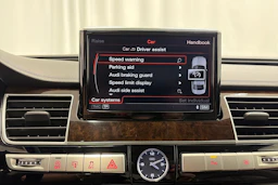 musta Audi A8 2015 kuva 29.