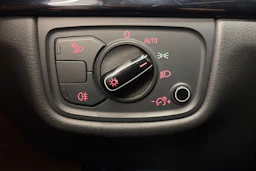 musta Audi A8 2015 kuva 34.