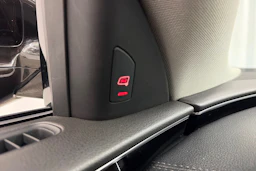 musta Audi A8 2015 kuva 36.