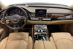 harmaa Audi A8 2016 kuva 7.