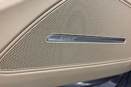 harmaa Audi A8 2016 kuva 23.