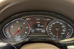 harmaa Audi A8 2016 kuva 25.