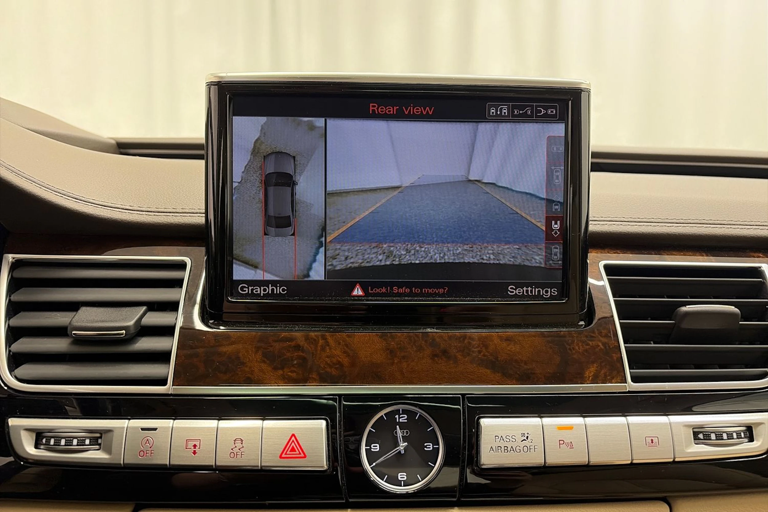 harmaa Audi A8 2016 kuva 32.