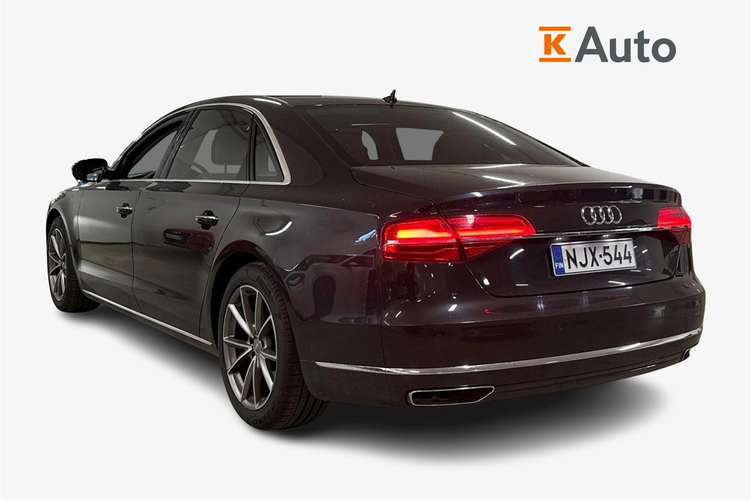 harmaa Audi A8 2016 kuva 2.
