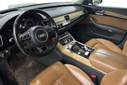 harmaa Audi A8 2016 kuva 3.