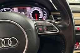 harmaa Audi A8 2016 kuva 20.