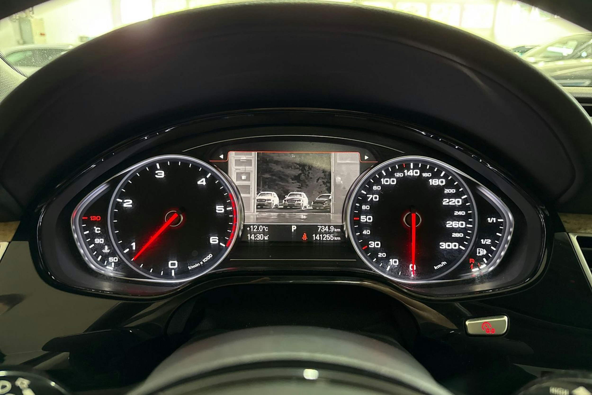 harmaa Audi A8 2016 kuva 21.