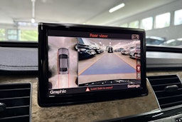 harmaa Audi A8 2016 kuva 29.