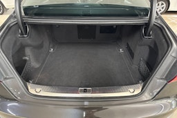 harmaa Audi A8 2016 kuva 37.