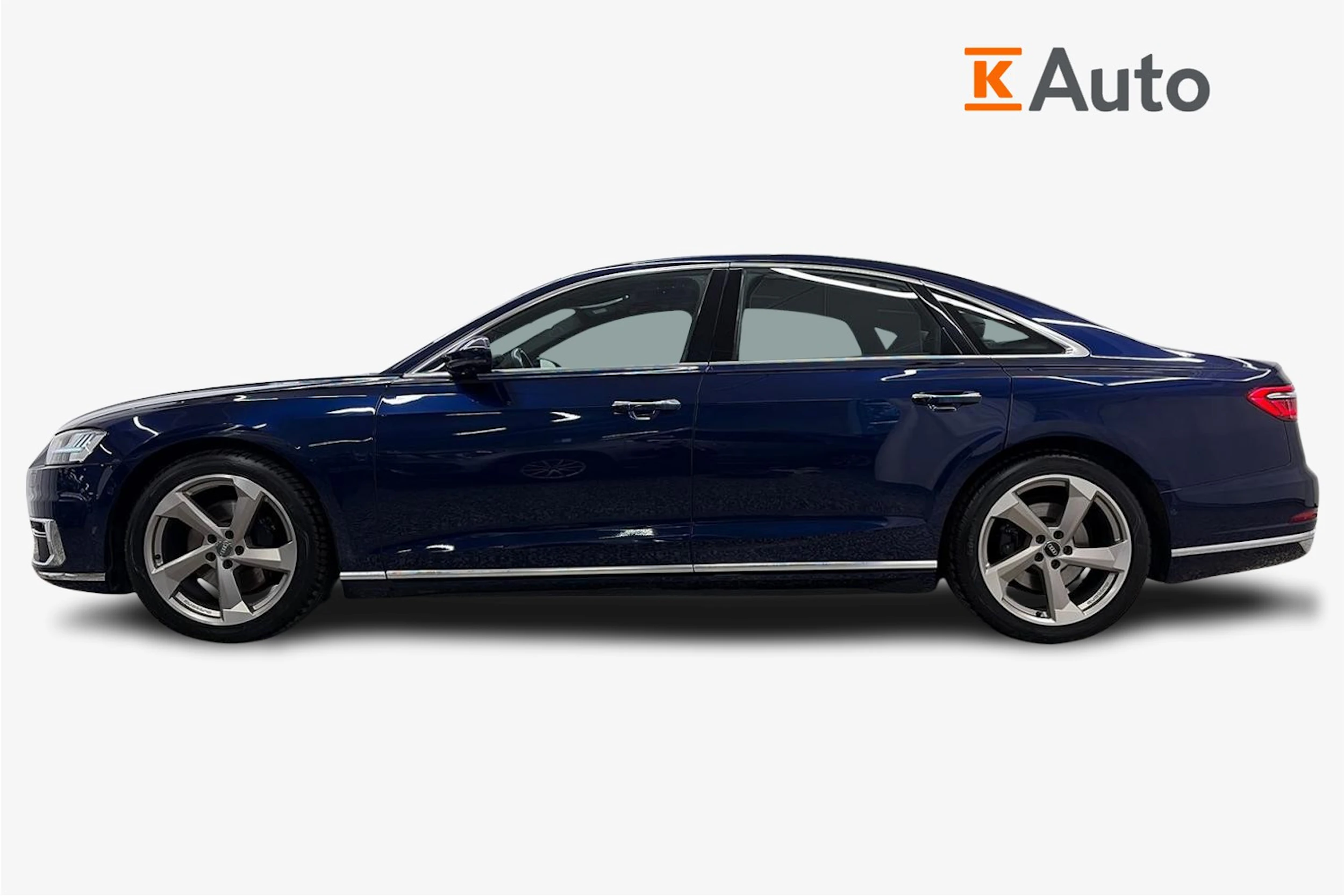 Sininen Audi A8 2018 kuva 5.