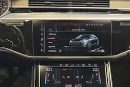 Sininen Audi A8 2018 kuva 29.