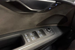 Sininen Audi A8 2018 kuva 34.