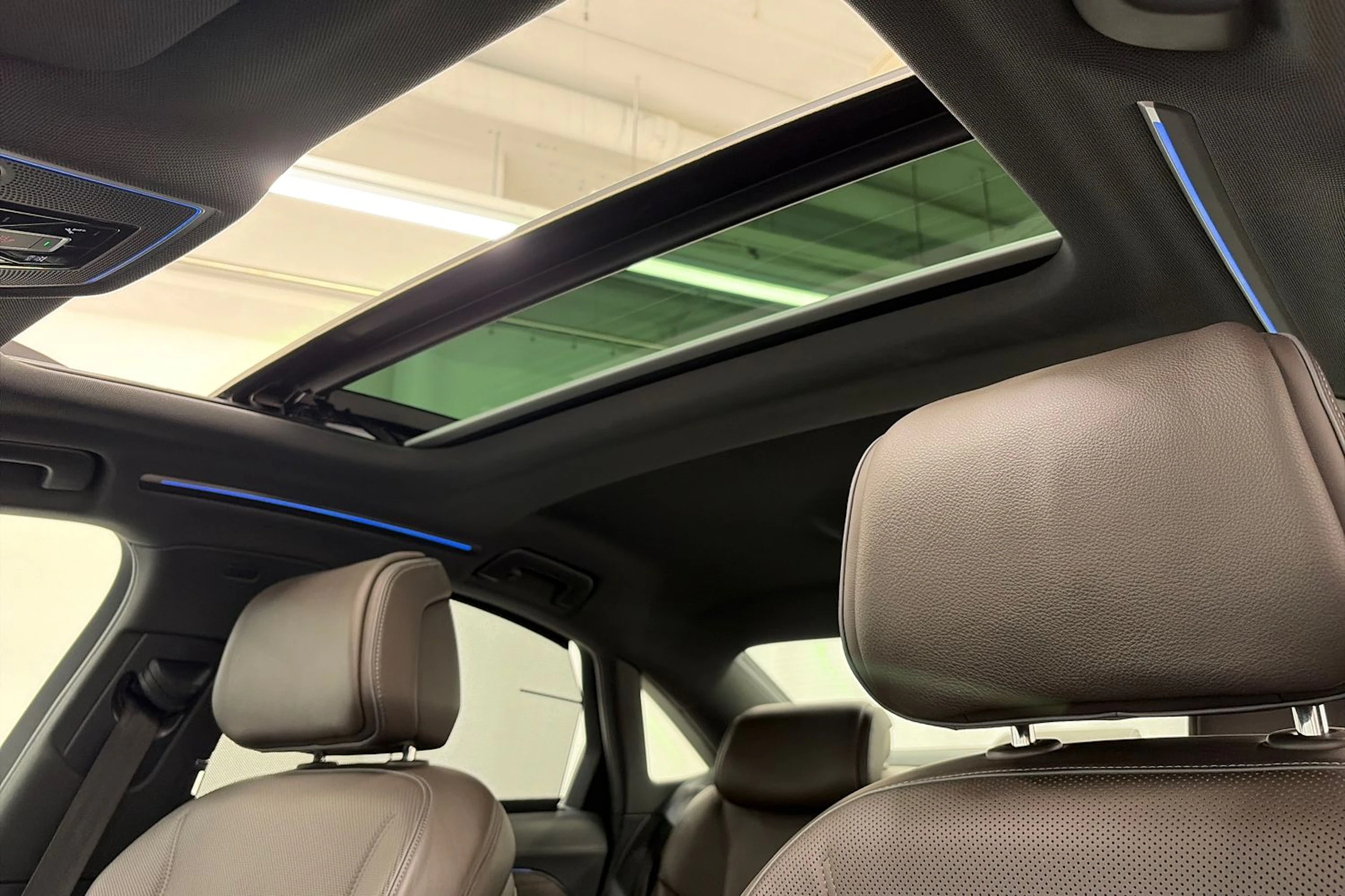 Sininen Audi A8 2018 kuva 35.