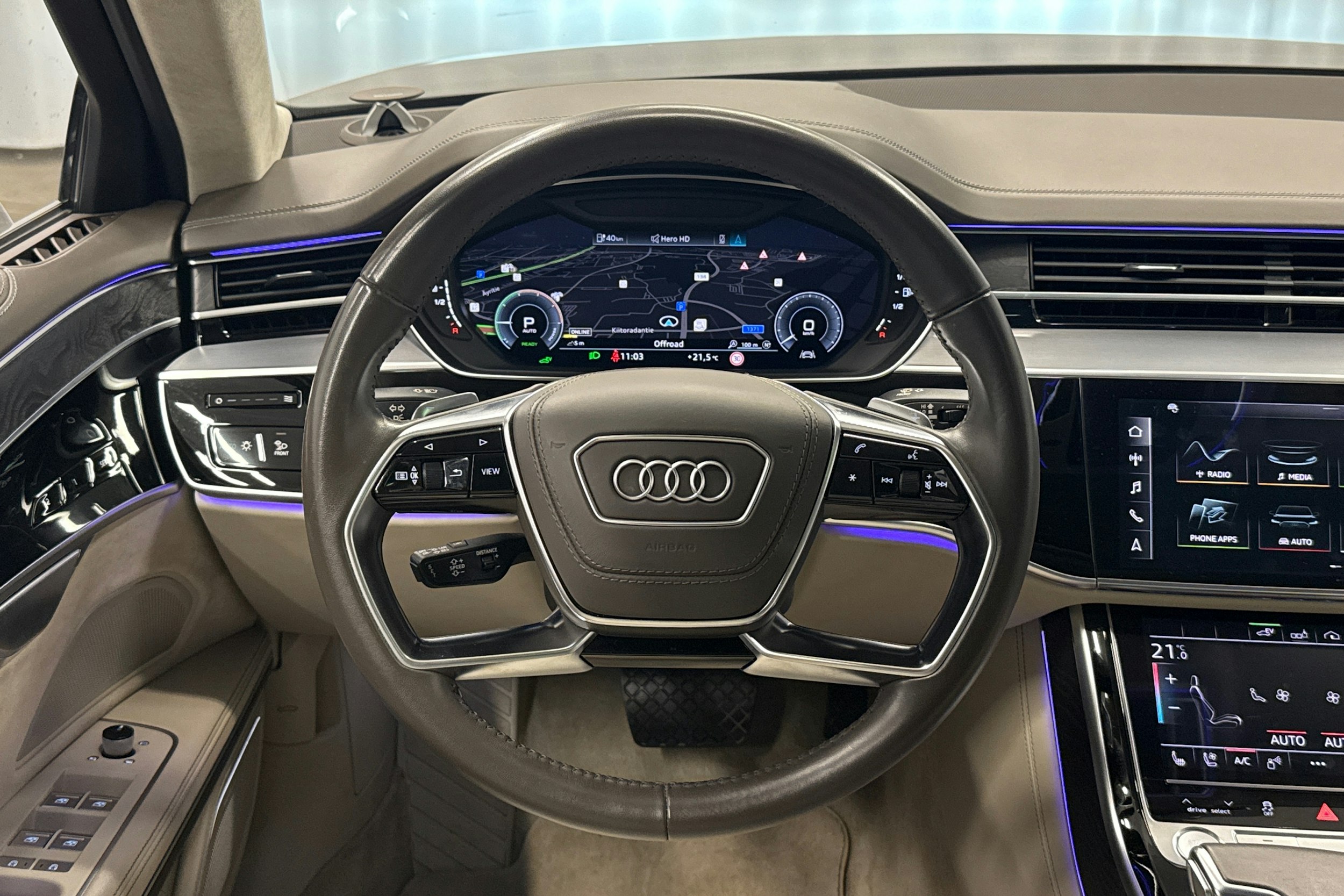 harmaa Audi A8 2019 kuva 10.