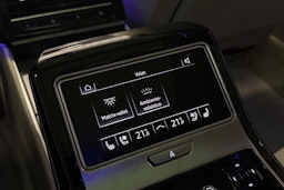 harmaa Audi A8 2019 kuva 39.