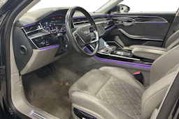 harmaa Audi A8 2020 kuva 3.