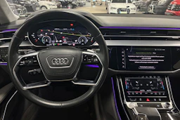 harmaa Audi A8 2020 kuva 4.