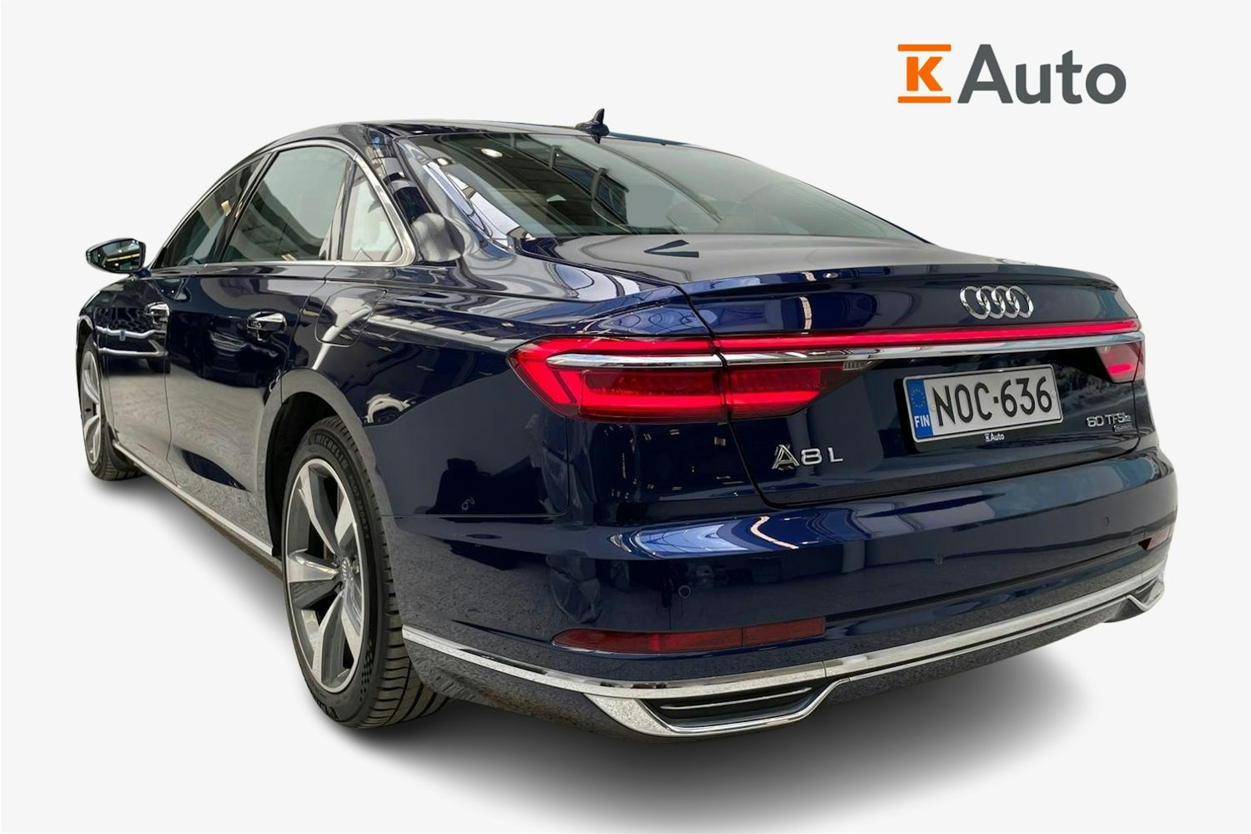 sininen Audi A8 2020 kuva 2.