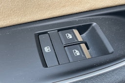 sininen Audi A8 2020 kuva 34.