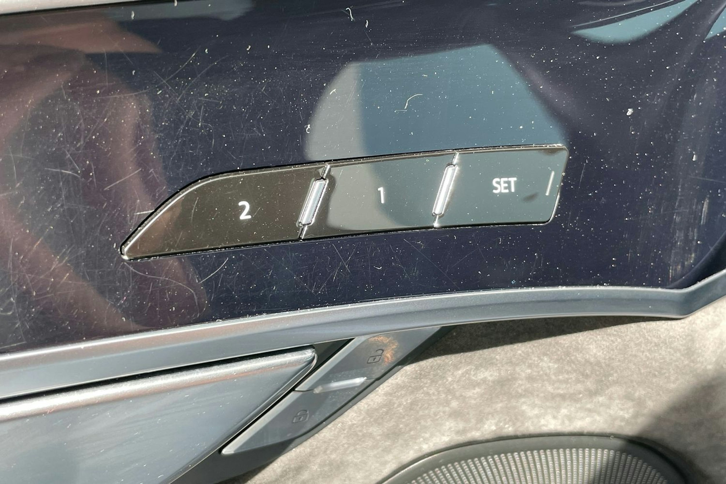 musta Audi A8 2020 kuva 18.