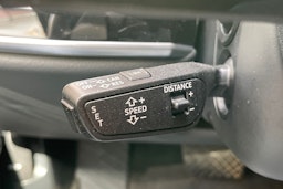 musta Audi A8 2020 kuva 24.