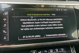 musta Audi A8 2020 kuva 28.