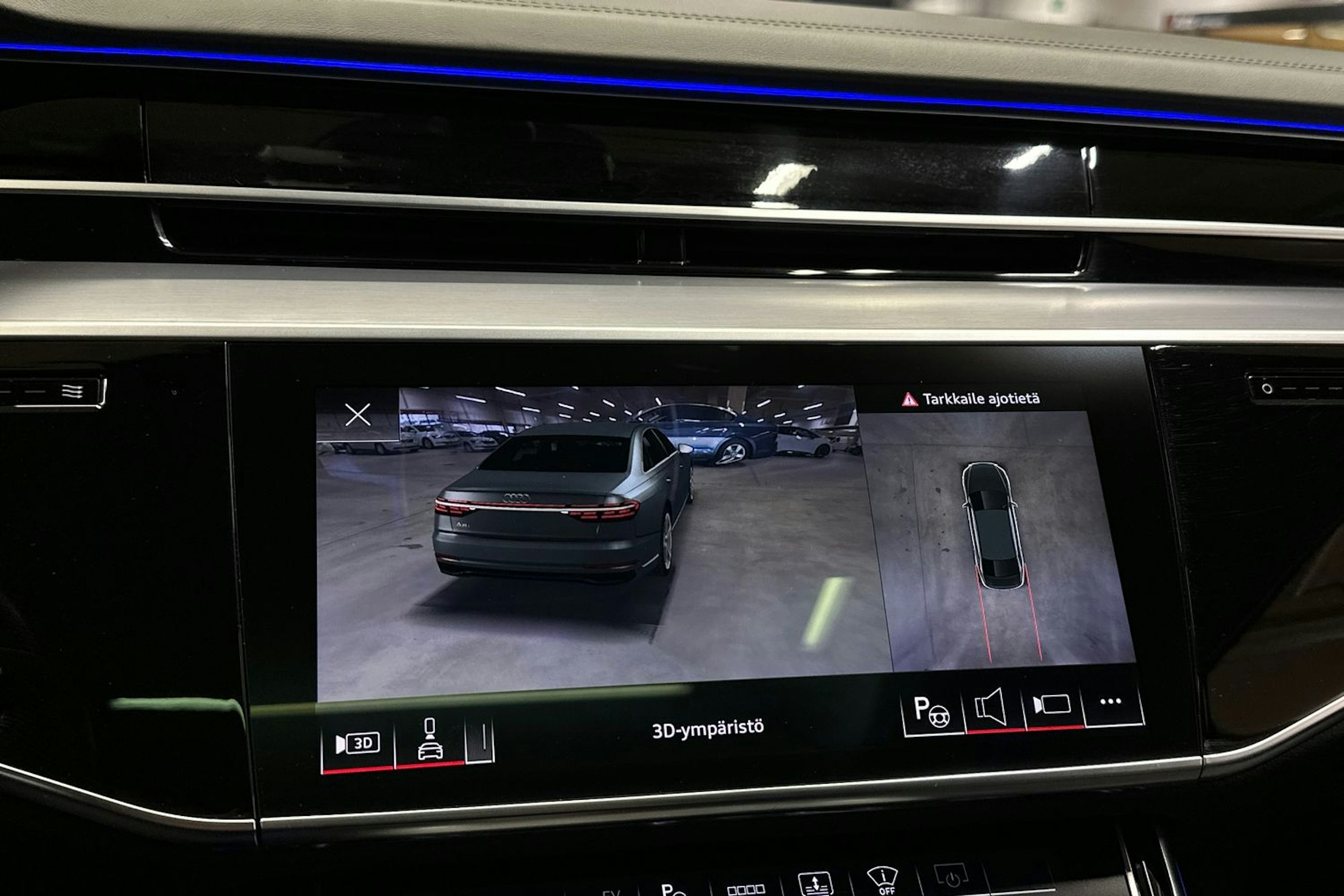 Sininen Audi A8 2022 kuva 21.