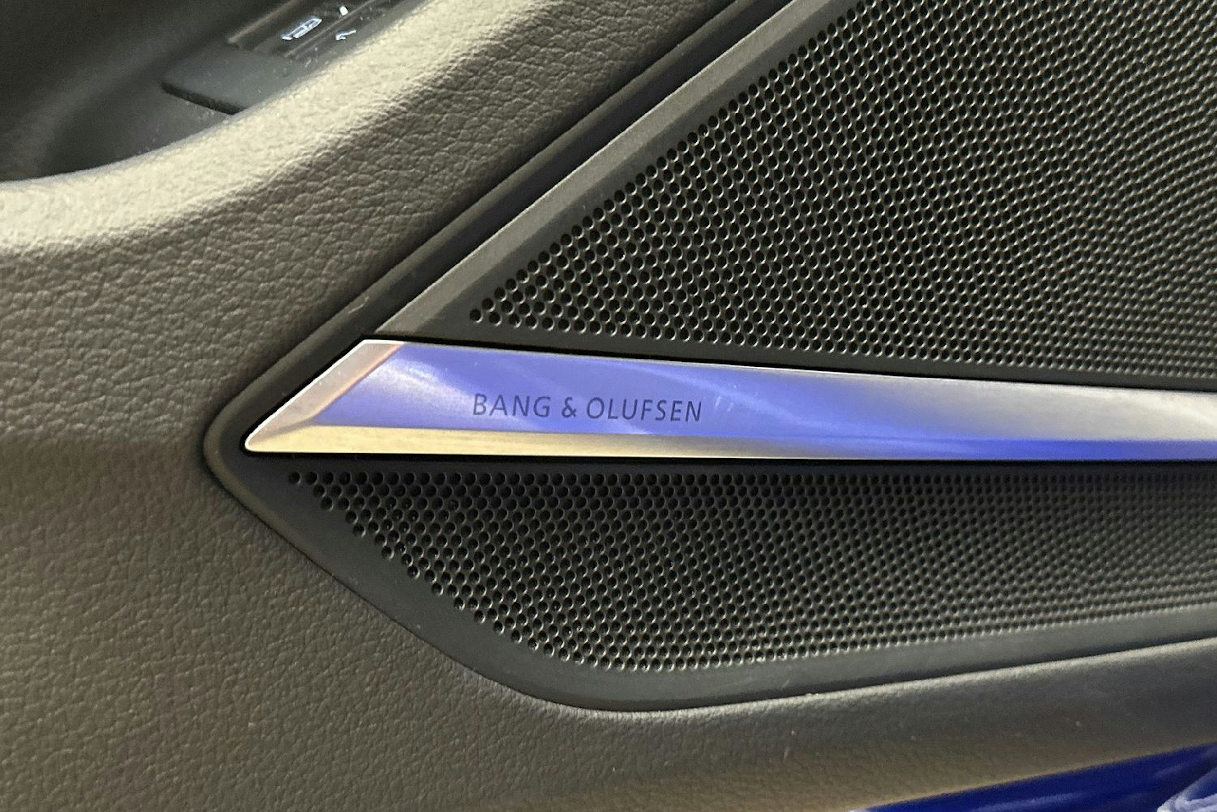 Sininen Audi A8 2022 kuva 32.