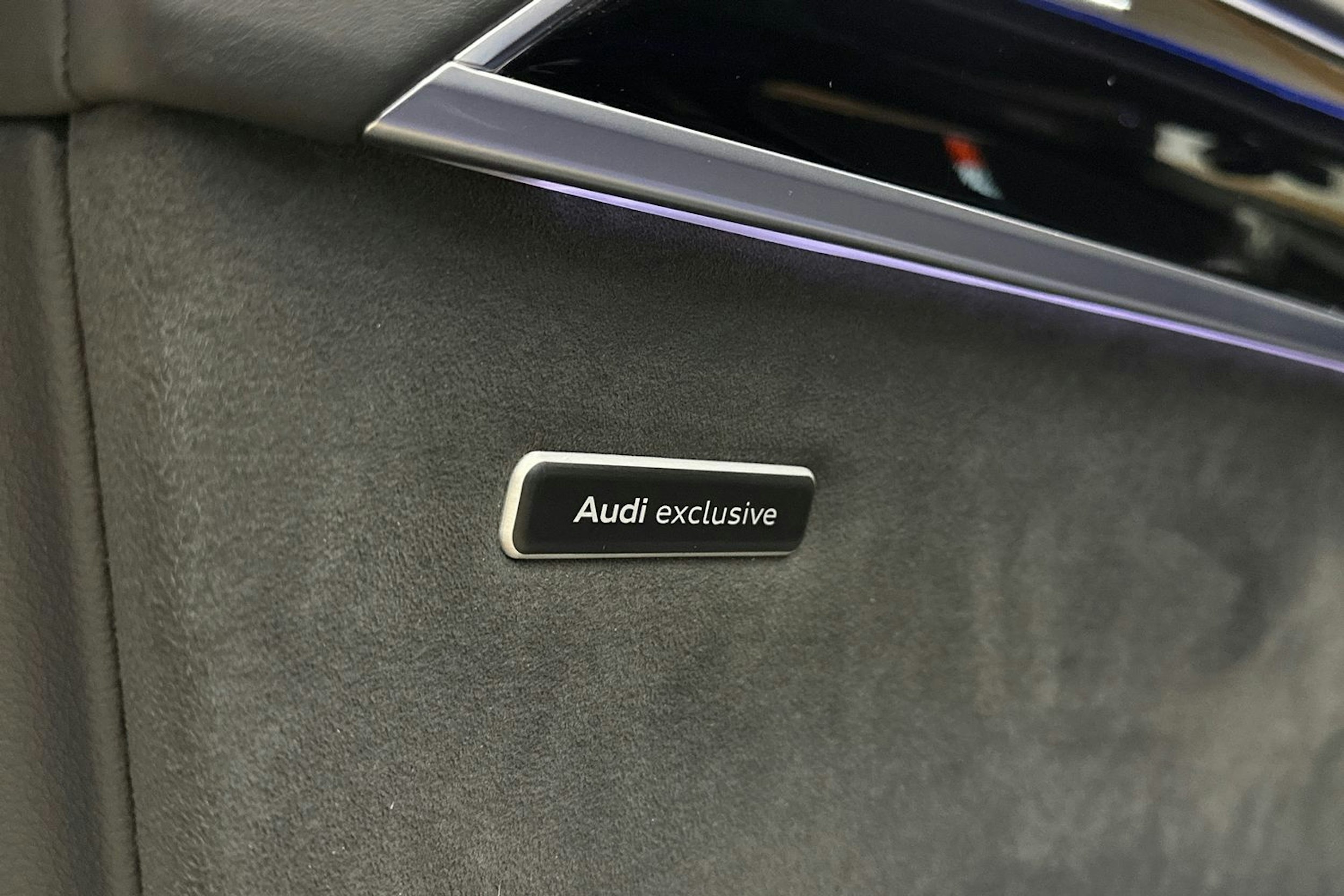 Sininen Audi A8 2022 kuva 33.