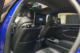 Sininen Audi A8 2022 kuva 35.