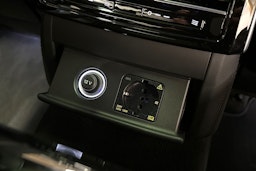 Sininen Audi A8 2022 kuva 38.