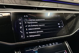 sininen Audi A8 2024 kuva 23.