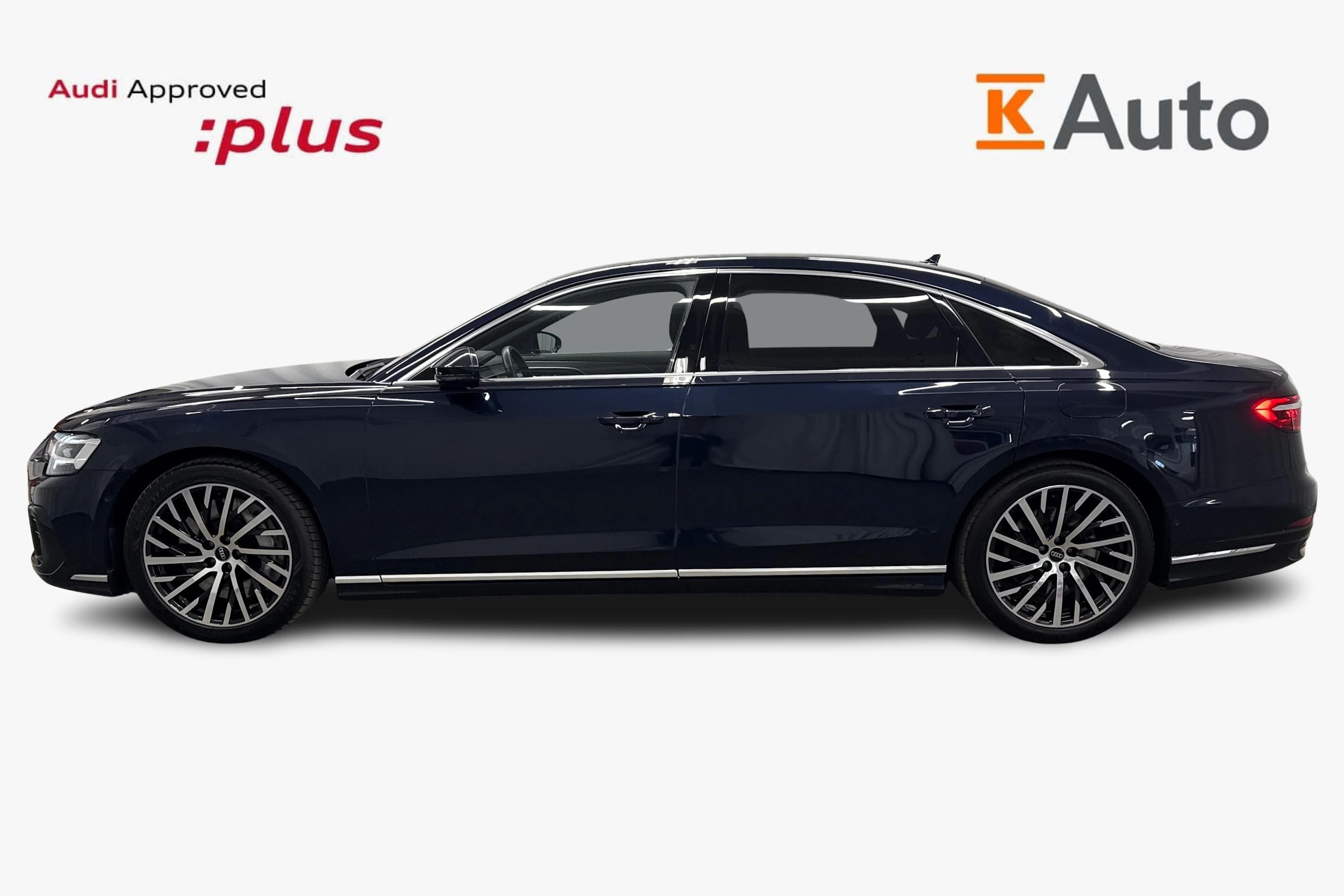 sininen Audi A8 2025 kuva 5.