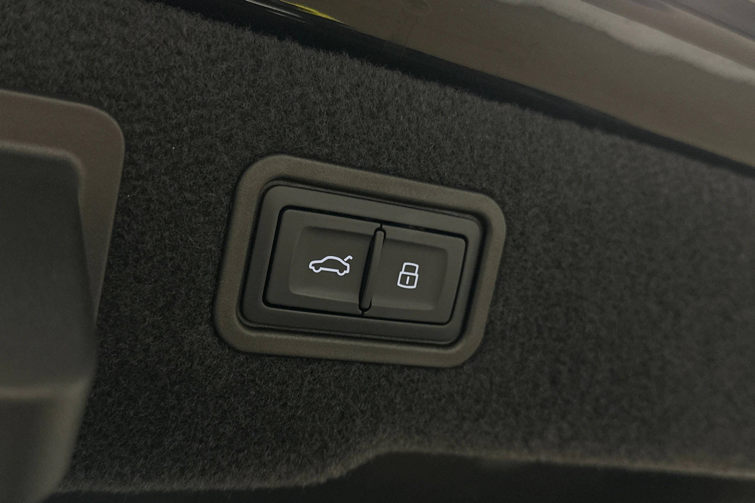 musta Audi A8 2025 kuva 12.