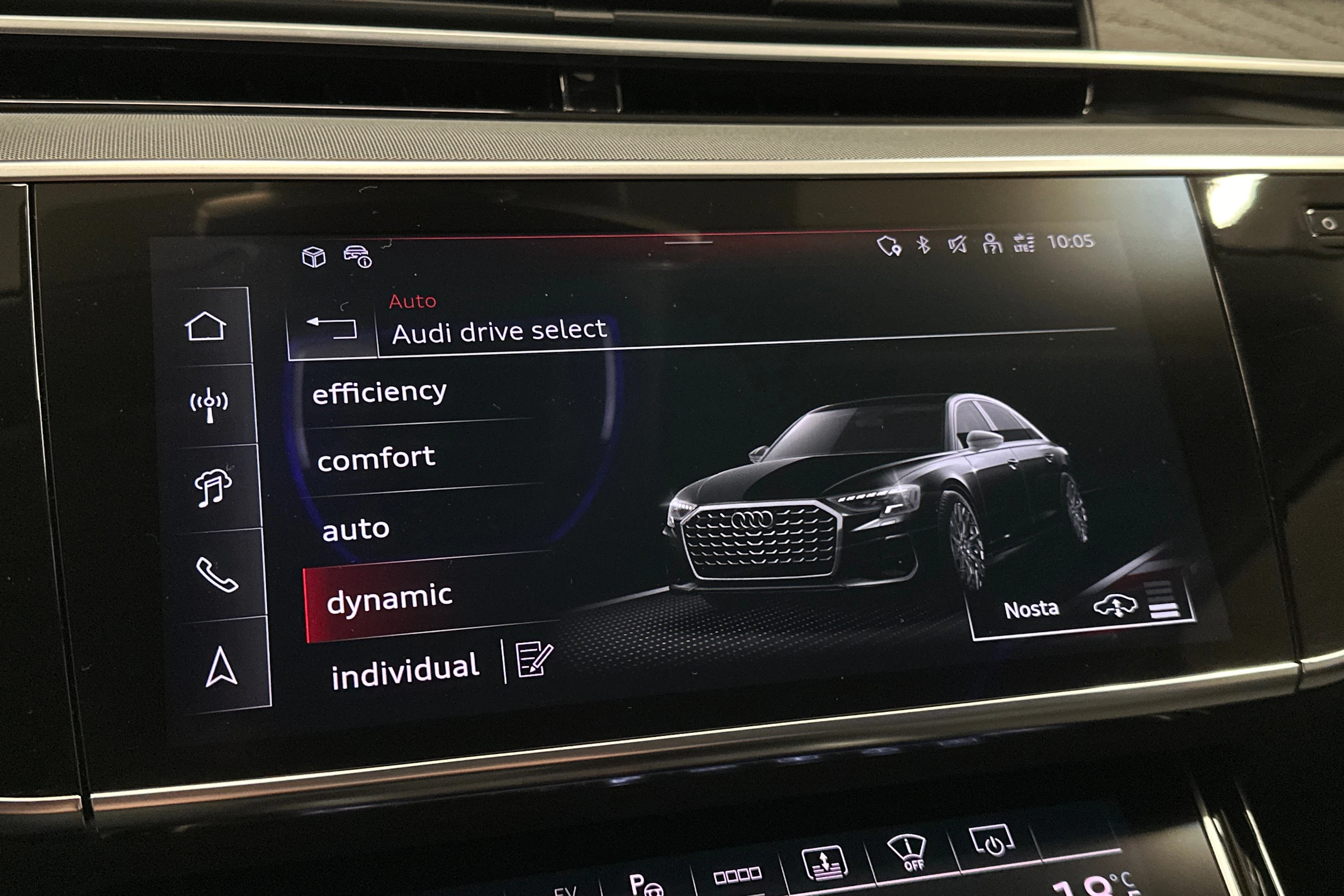 musta Audi A8 2025 kuva 25.