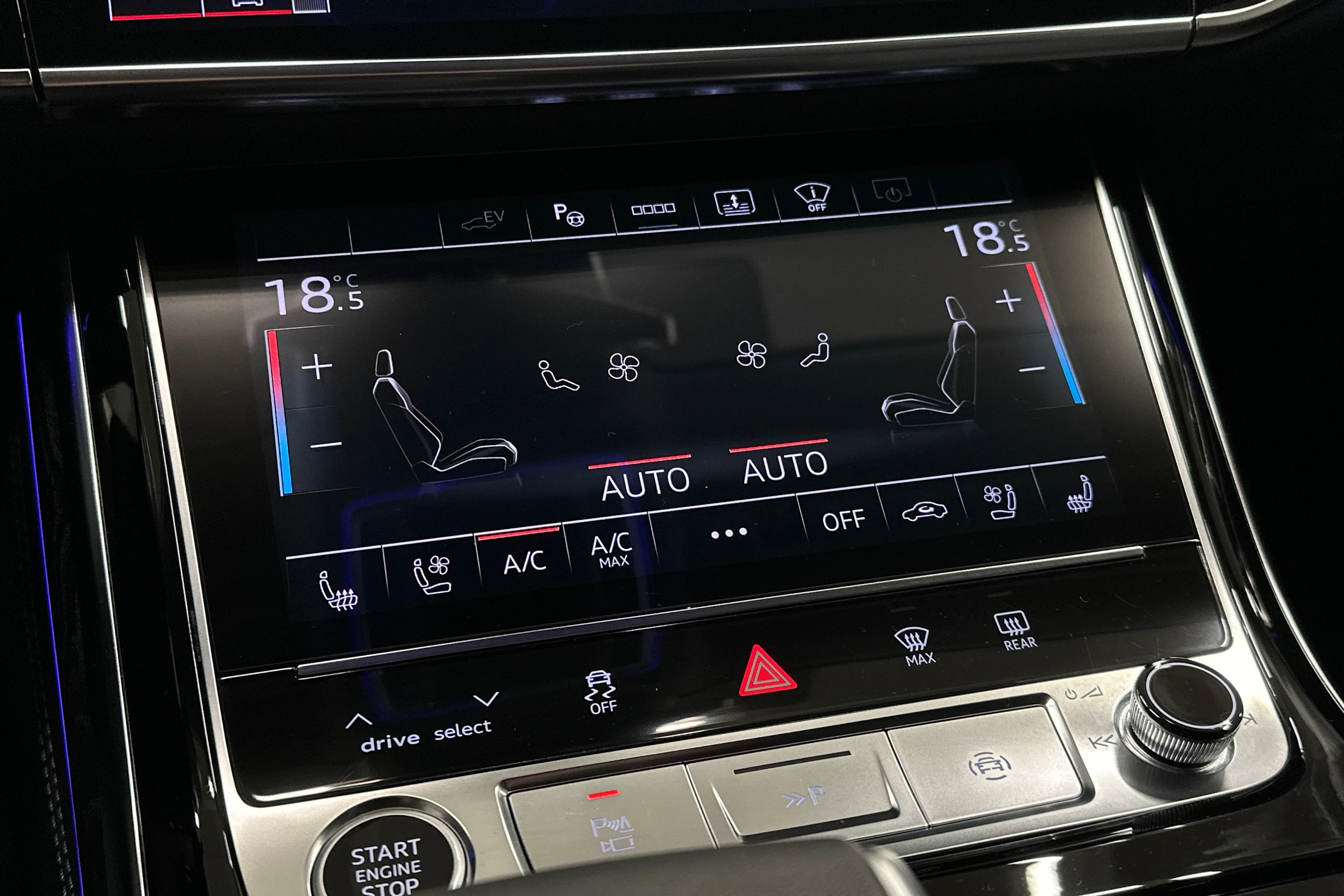 musta Audi A8 2025 kuva 33.