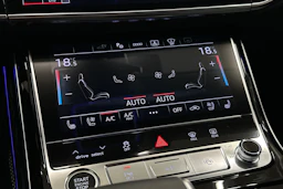 musta Audi A8 2025 kuva 33.