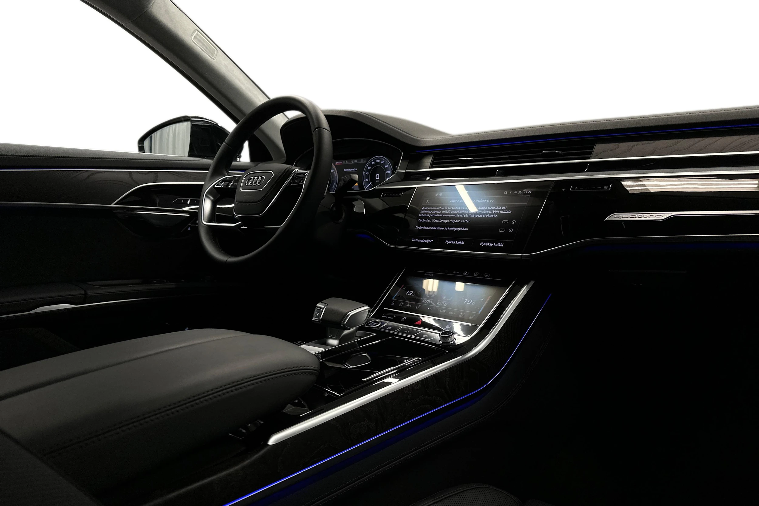 musta Audi A8 2025 kuva 7.